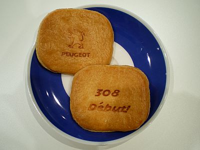 ついにPEUGEOT　308　Debut！！