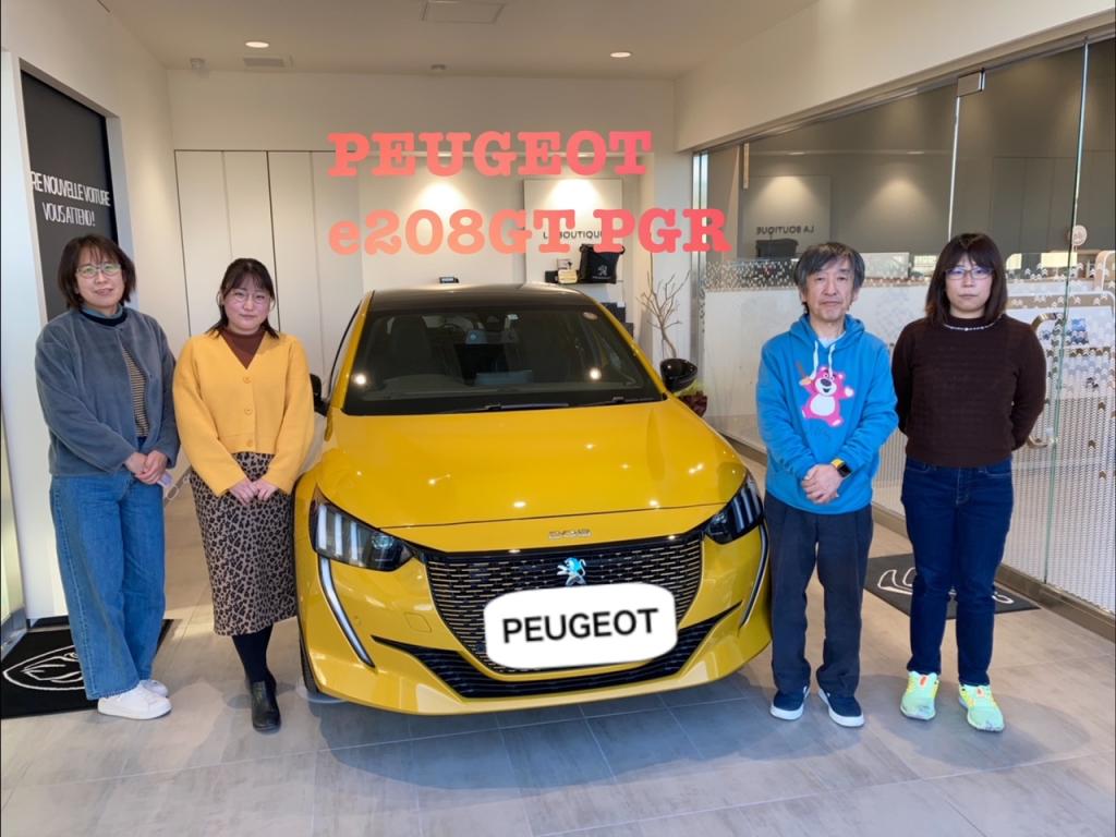 プジョーe208GT P.G.ROOFをご納車させていただきました