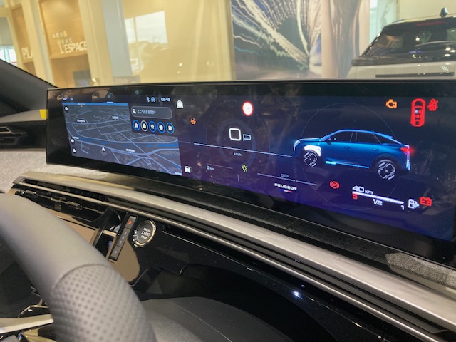 話題のデビューから2ヶ月、改めてNEW3008の魅力！！