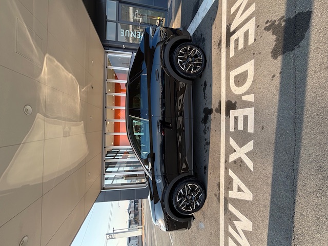 3008 GT HYBRID Black Edition到着！！