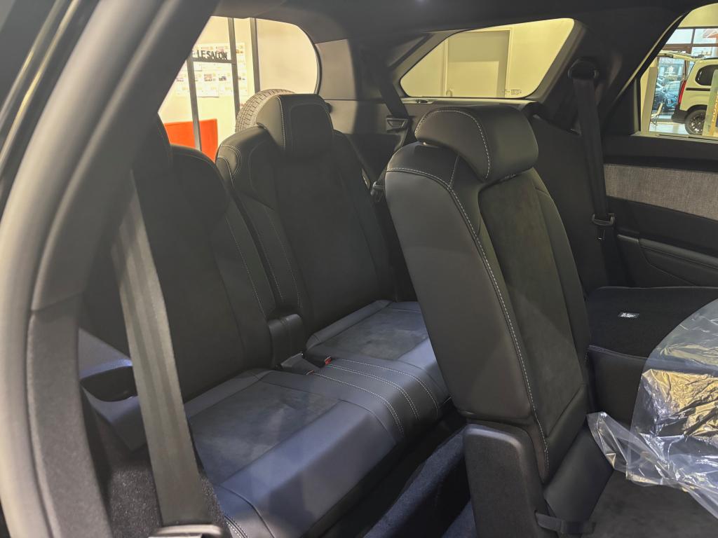 NEW5008　GT　HYBRIDデビュー！！